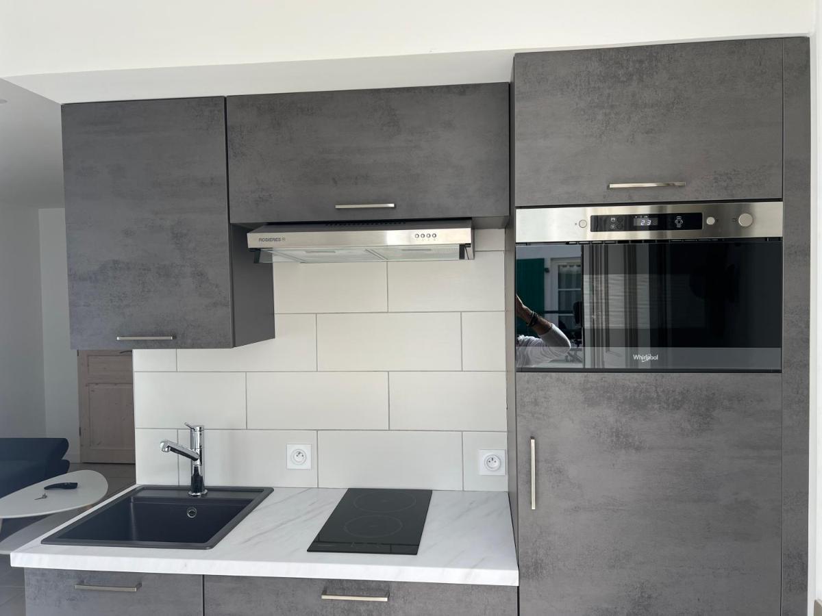 Apartament Le Petit Navire La Flotte Zewnętrze zdjęcie